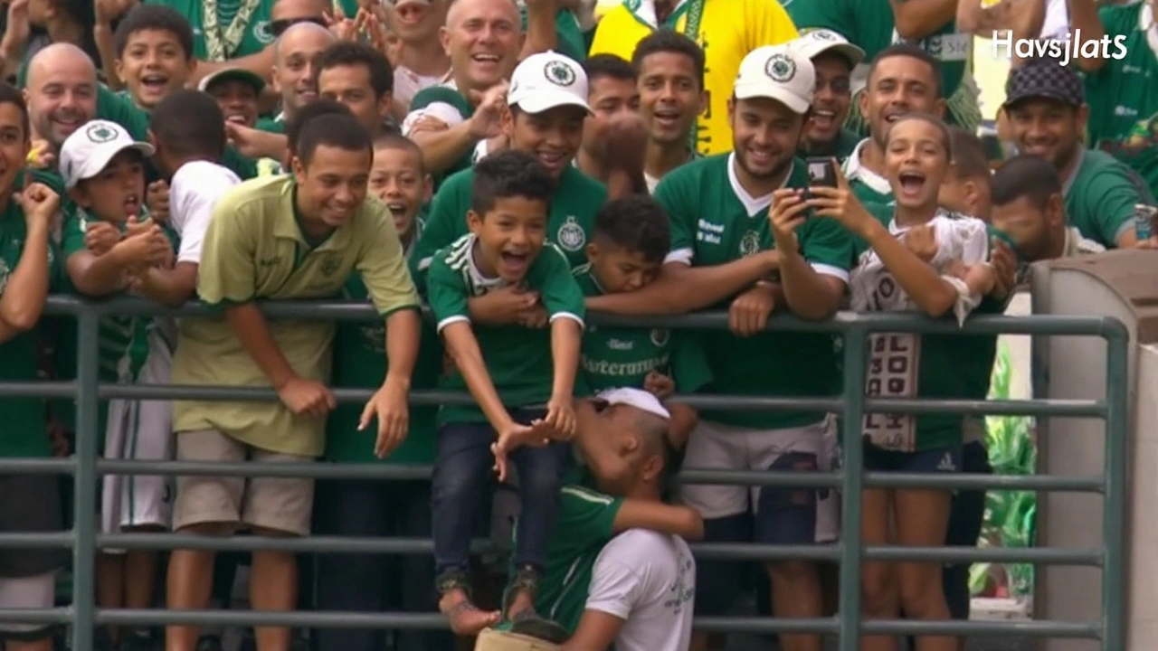 Deyverson recebe aplausos de torcedores do Palmeiras após conquista do Brasileirão